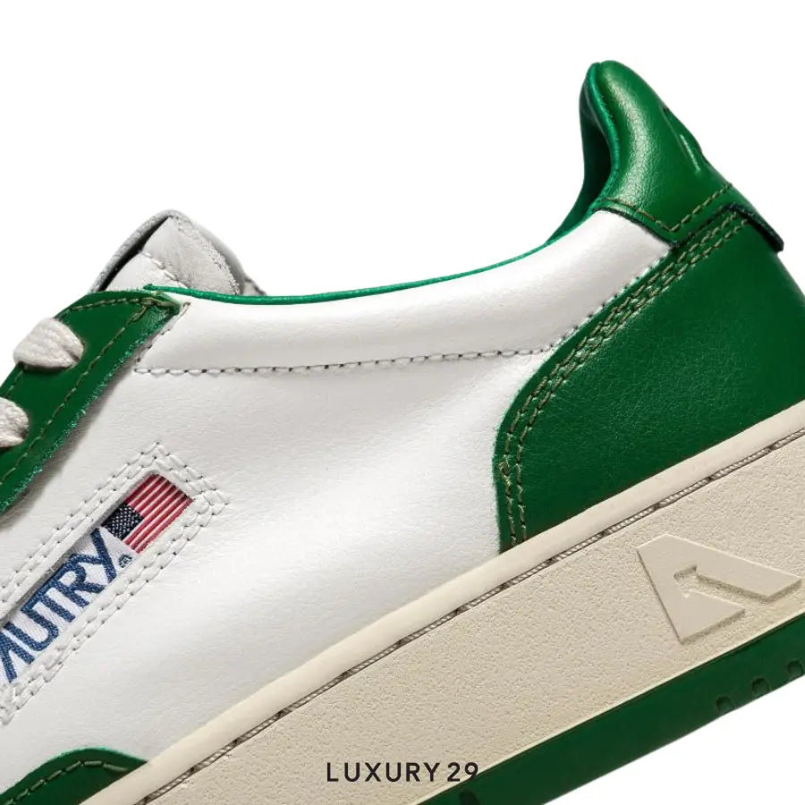 AUTRY SNEAKERS WOMAN MEDALIST LOW SNEAKERS IN TWO-TONE LEATHER COLOR WHITE AND GREEN(M) AUTRY