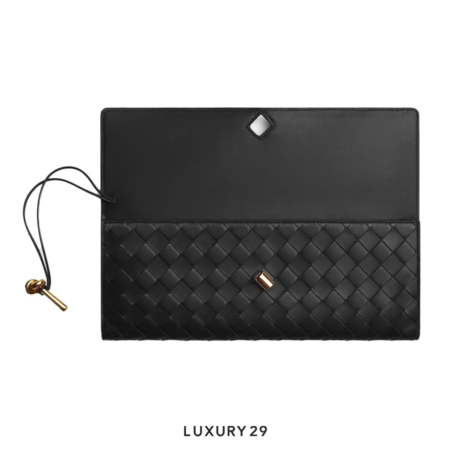 Bottega Veneta Andiamo Clutch Black BOTTEGA VENETA