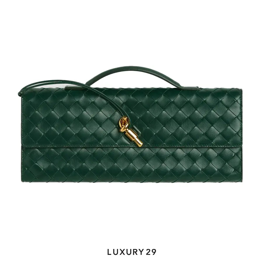 Bottega Veneta Andiamo Clutch Emerald green
