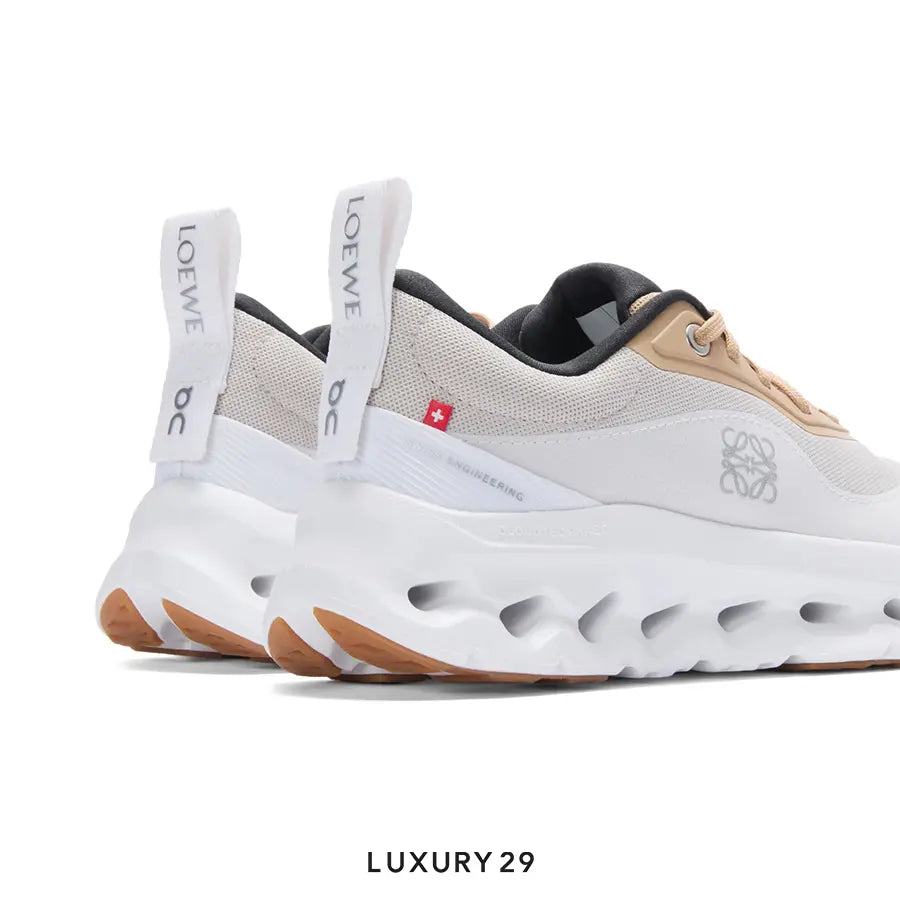 On x Loewe Cloudtilt 2.0 sneaker Tan White/Gum(W) ON